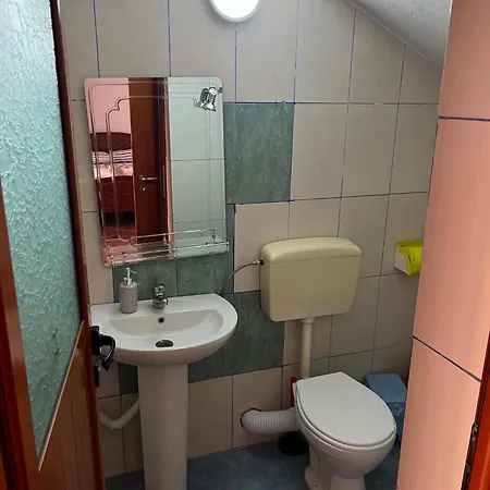 Dhoma Plazhi Arturi 3 Vlorë